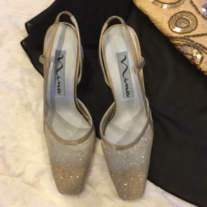 Nina Gold Slingbacks!